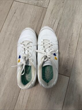 Kaepa white cheer shoes